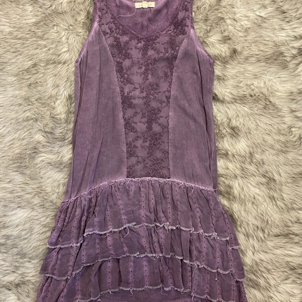 Black Swan Lace Ruffle Dress - Picture 5 of 6